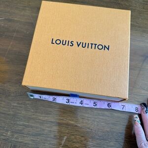 Louis Vuitton Signature Box